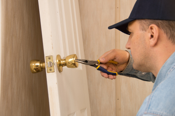 Common Door Lock Problems and Repairs